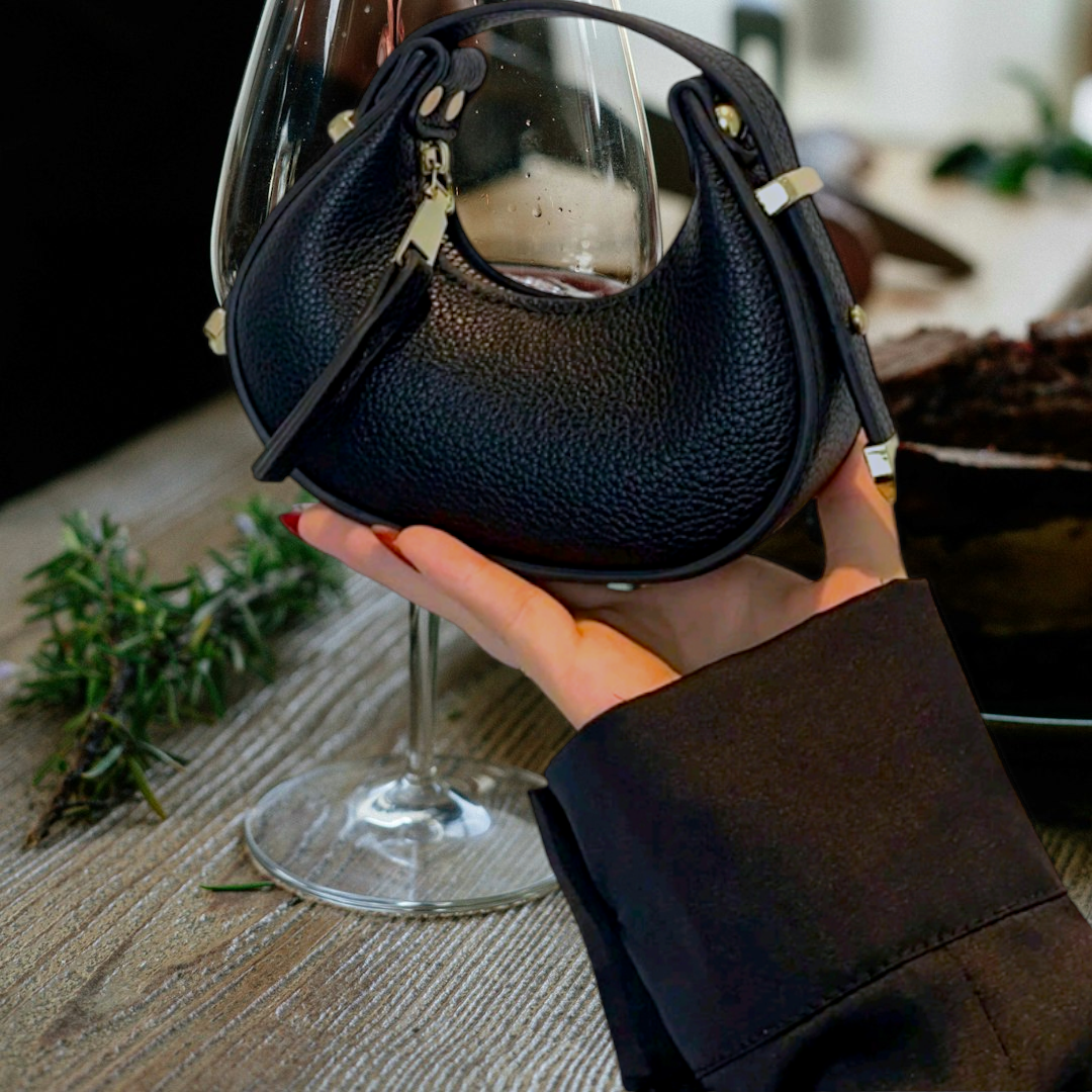 MINI BLACK TOTE